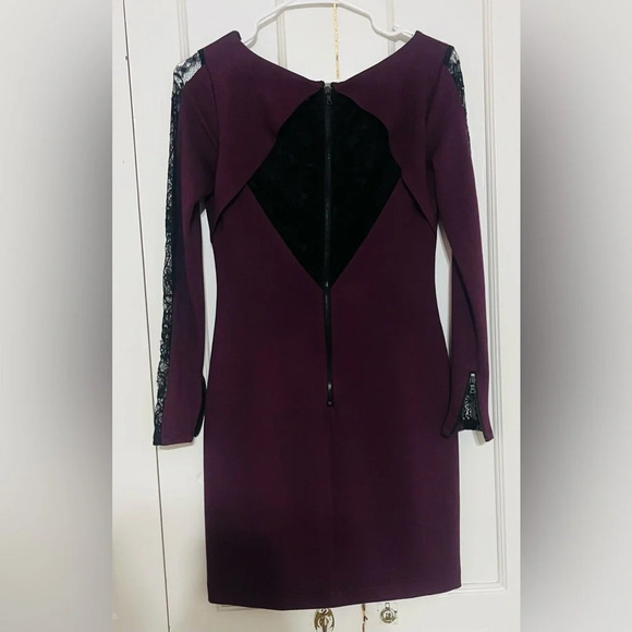 Alice & Oliva Dionne Strong Shoulder Diamond Back dress in deep grape - Picture 6 of 8